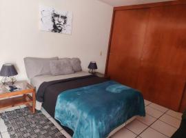 Casa Luna, homestay in Morelia