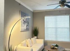 Stylish 1BR Magnolia Getaway Minutes to The Woodlands