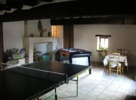 Maison Authentique en Berry avec Jeux, Jardin, à 30 min du Zoo de Beauval - FR-1-591-119