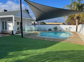 Yarrawonga Walk Everywhere by Ready Set Stay, hotel em Yarrawonga