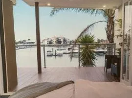 Absolute Waterfront - Paradise at Patterson Lakes