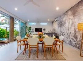 Luxurious 3 BR New Villa Near Double Six Beach