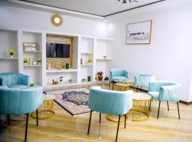 The Two Colonies Vacation Rental Homes, cottage in Lusaka