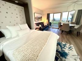 Shorewater Resort Oceanside Studio - 2 beds, hotel in Qualicum Beach