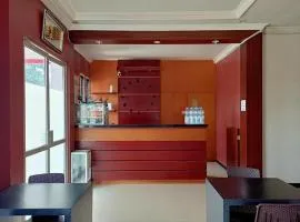 Hotel O Tri Homestay