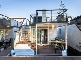 Lovely HouseBoat Apartment Portorose