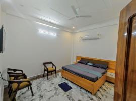 Amrit Prabha Kunj Best Cozy Rooms、Ayodhyaのホテル