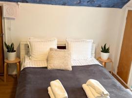 Joyce holiday place, hotel v mestu Hanko