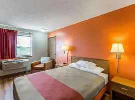 Motel 6-Percival, IA