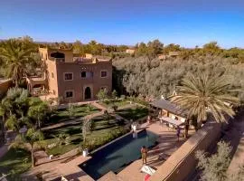 Dar Lily, villa familiale avec piscine et services