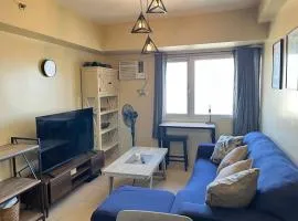 Staycation and WFH with Netflix and WiFi and Pool for up to 4 guests