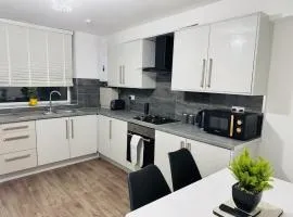 Modern 1BR Home in Clayton-le-moors