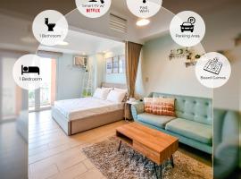 Stunning View 1BR Venice Luxury Residences BGC Ultra Fast WiFi and Washer, hotel 