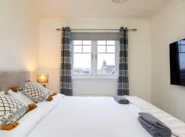 4 Bedroom Townhouse In Stirling