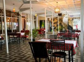 Hotel Silantoi, hotel com estacionamento em Gatunga