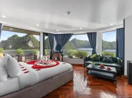 Aqua Luxury Cruise by AHG