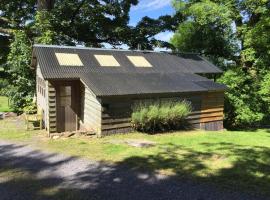 Faraway Follies, chal&eacute; alpino em Llandegla