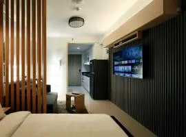 Sithonia Suite, Shore Residences Tower C near MOA