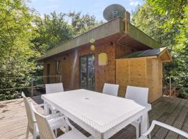 Chalet & Spa Nora, σαλέ σε Stekene