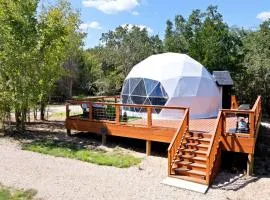 Beautiful Lofted Dome with Cozy Deck and Charming Design in Elgin, Texas