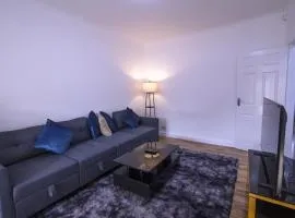 Spacious 3-Bed Detached Home in London-Greenford