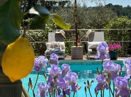 Les Pervenches Cottages - B&B en Lorgues, hotel din Lorgues