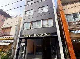 Silvership Hotel 502