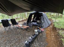 Pakis Camping Cikole, luxury tent in Tangkubanperahu