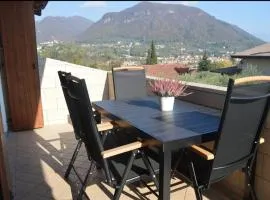 Green Hill apartment