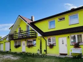 2 Bungalowy Gitka pod Tatrami-malebná dedinka na hranici lesa TANAPu