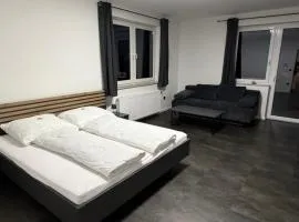 Airport Apartment Rauchenwarth