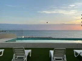 Beautiful apartment steps from the beach