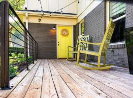 Serene Private Suite with Bath and WiFi Explore Atlanta #8、ディケーターのホテル