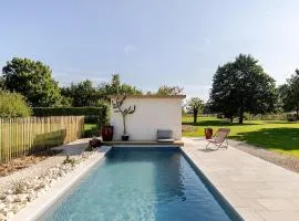 Villa, piscine chauffée, aux portes de Lyon