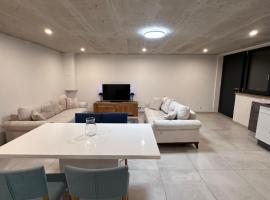 Innsbruck West, Hotel in Inzing