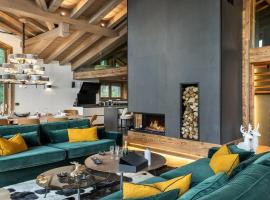 Luxury Chalet Corvara with Pool & Saunna, hotel v destinaci Corvara in Badia