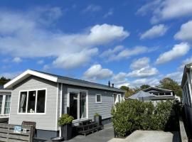 Chalet Home Texel, hotel em De Koog