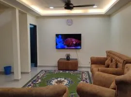 Home in Puchong Mahligai Achmed Homestay