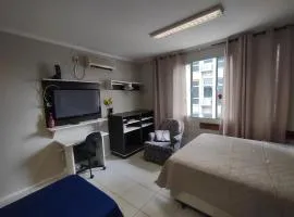 Apto studio no Centro de Floripa 201