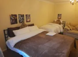 Four-bedroom house, kitchen, TV in each bedroom