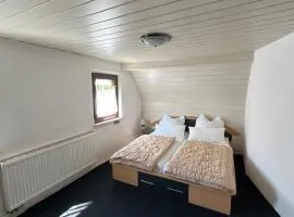 Large rooms close to train station and highway