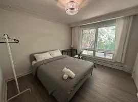 Modern Private Room with Bessarion Subway North York