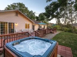 Sullivan House & SPA Near Yosemite, 8 Min to Town