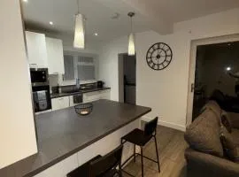 5 bedroom house in Pettswood