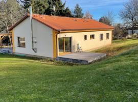 Sunny Garden Bungalow, bungalow in Besednice