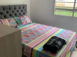 Acogedor apto familiar, cómodo y bien ubicado