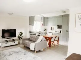 Modern Oberon Retreat Close to Lakes & Forests