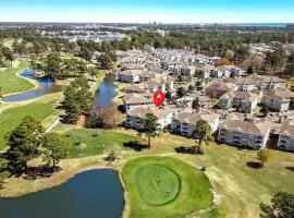 Bright Myrtlewood Condo - One Mile to Beach and Broadway with Pools and Golf