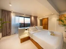 Gate 11 Mezzanine one