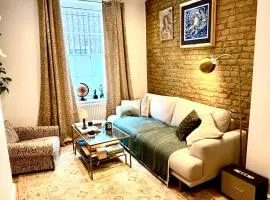 Charming flat in central London